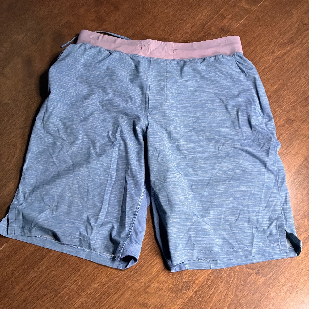 Lululemon Mens  Shorts Liner Large Stretch Blue Pink